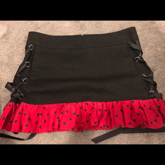 lucky thirteen Dresses & Skirts - 🛍 3 for $35! Heart Ruffle Skirt Lucky 13 Sz S